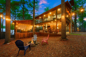Smokin Buck Cozy Woodland With Spa & Firepit